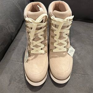 NWT COLE HAAN BOOTS